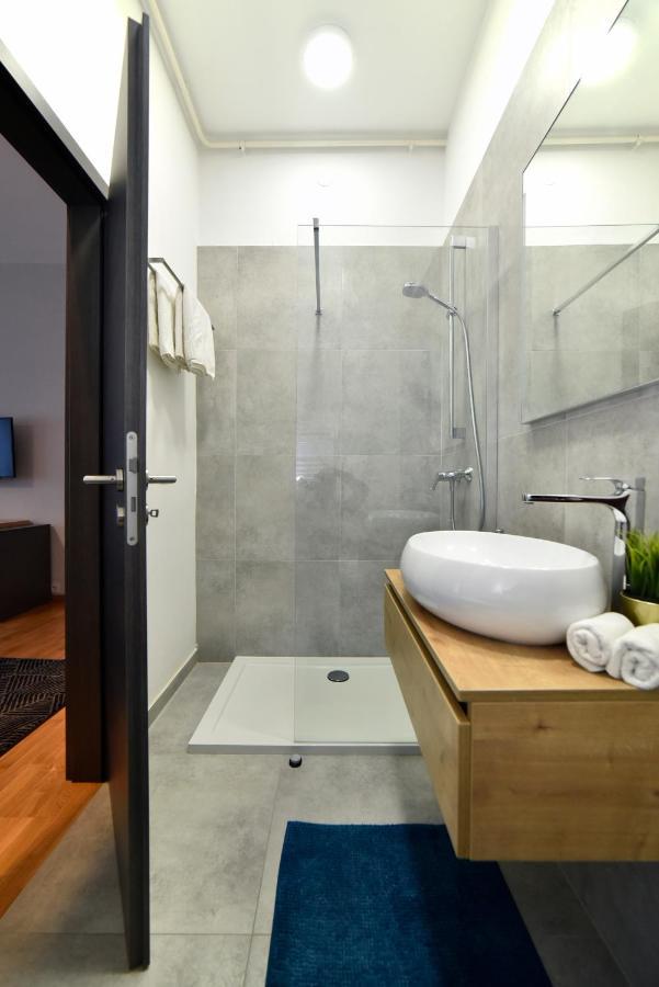 זאגרב Zrinski Premium Suites & Rooms מראה חיצוני תמונה